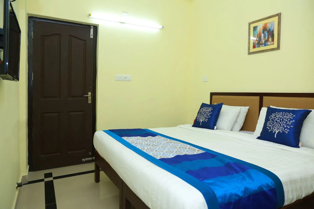 Diamond Inn By OYO Rooms