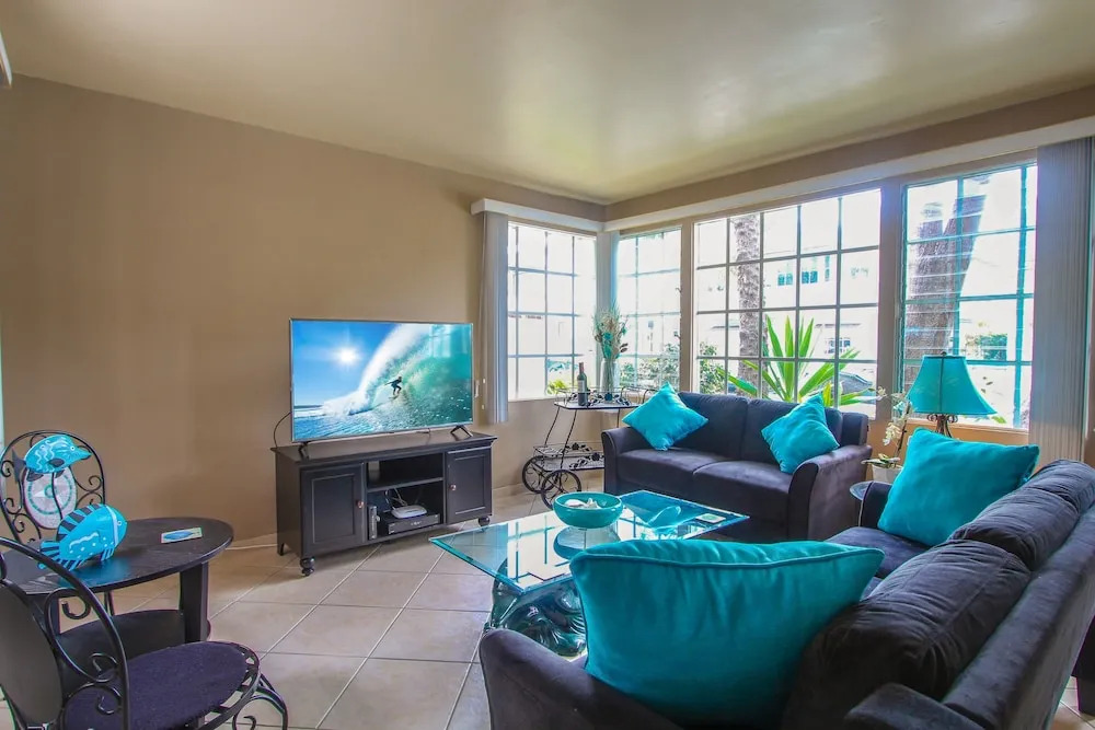 114 Onyx Avenue Townhouse 3 Bedrooms 2 Bathrooms Townhouse