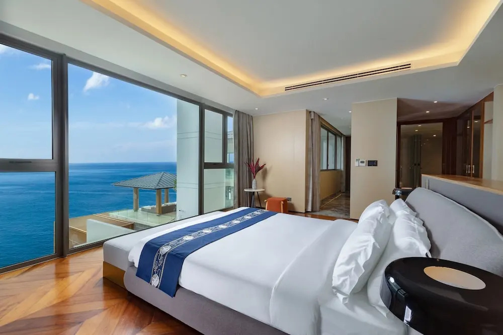The Aquila Villa