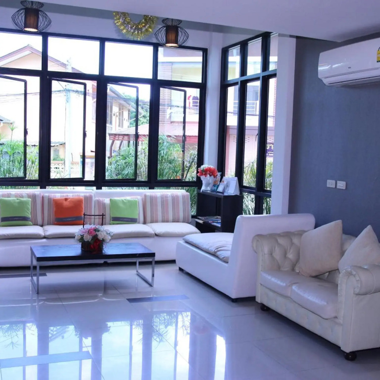 Pimann Place Hotel