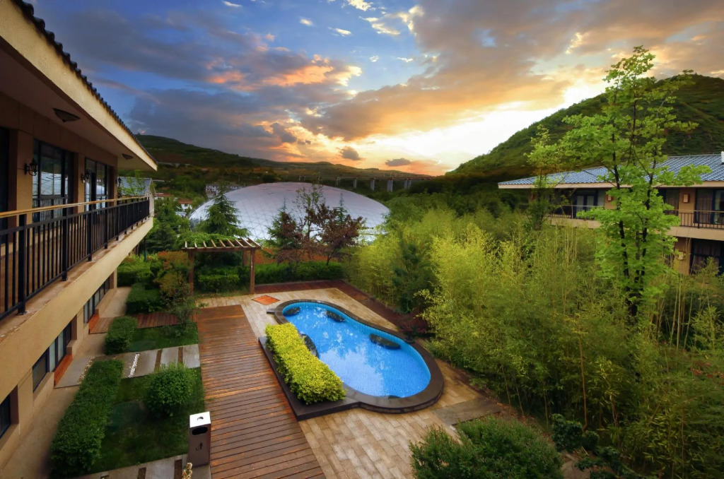 Maijishan Hot Spring Resort Hotel