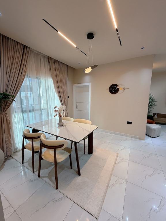 L Rina Apartment