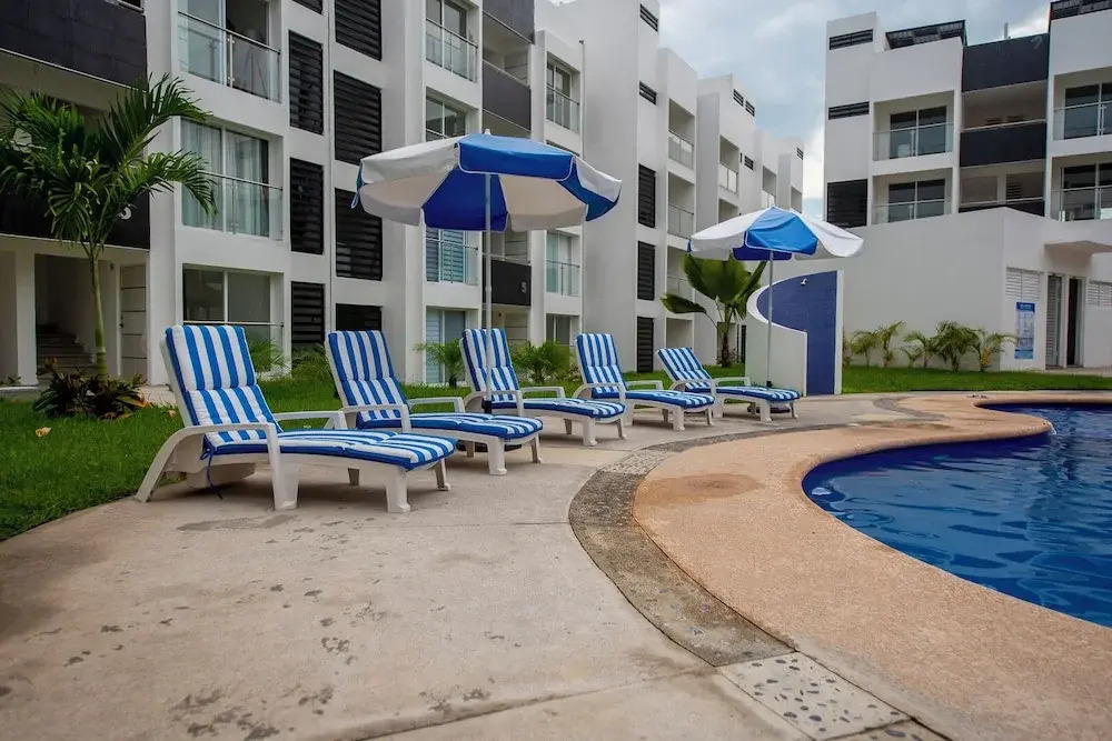 Cozy 2-Bedroom Retreat with Pool Access
