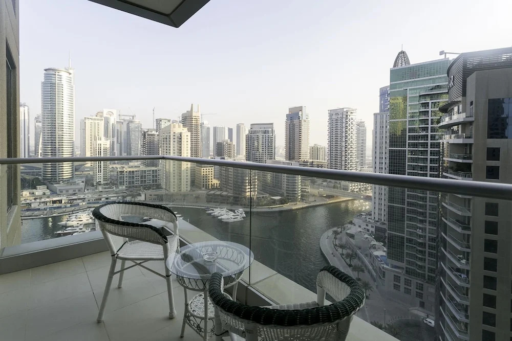 One Perfect Stay - Aurora Tower