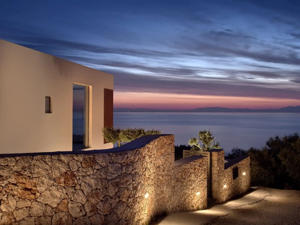 The Sall Villa - Private pool and Breathtaking Views, by ZanteWize
