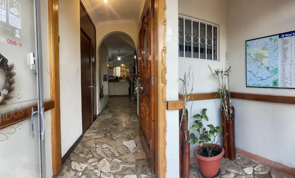 Alojamientos Hostal Rest House