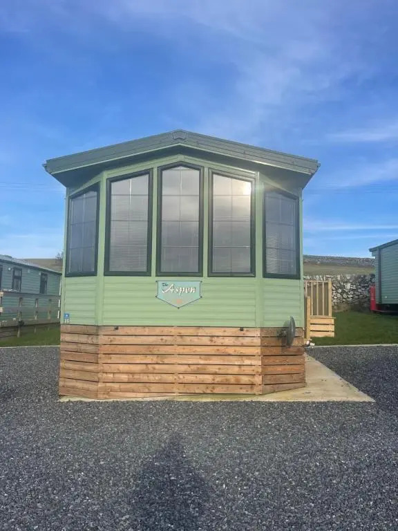 Immaculate 2-Bed Static Caravan at Monrieth
