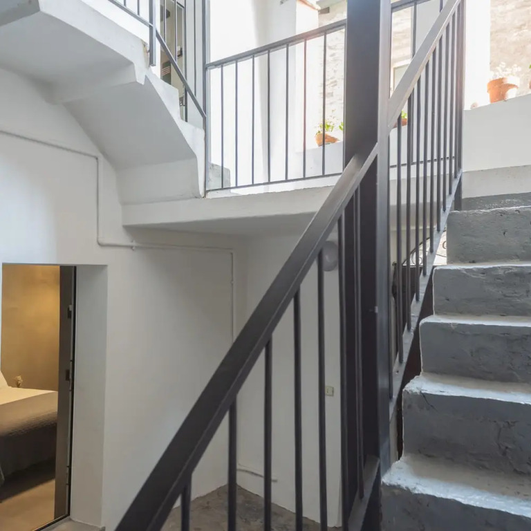 Urios Castle Suites by Rent All Como