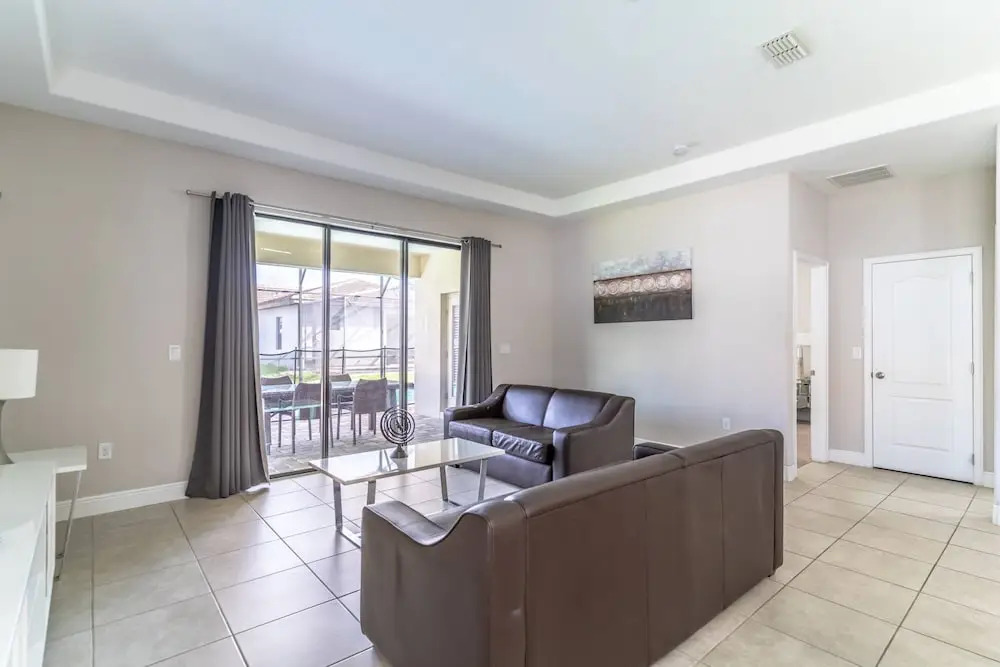 185 Balmoral
