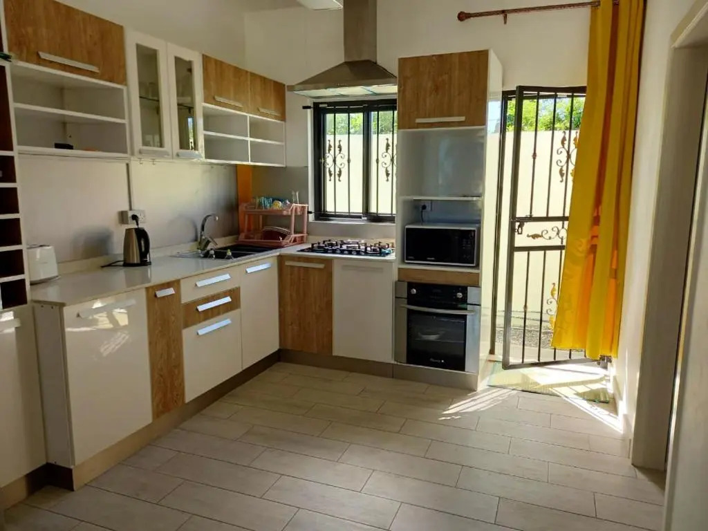 Idyllic Villa in Pereybere with Private Pool