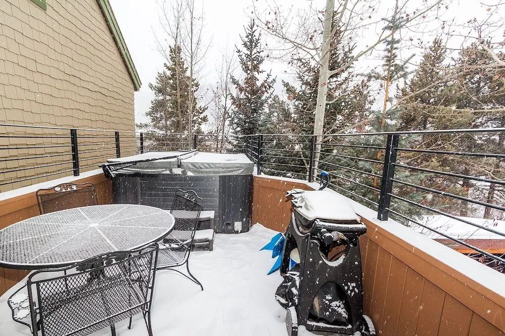 Rasor Court #20 by Summit County Mountain Retreats