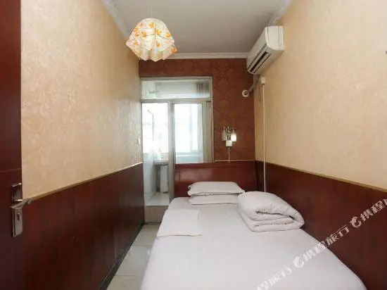 Wenxin Hostel (Chengdu Shiyang Bus Station)