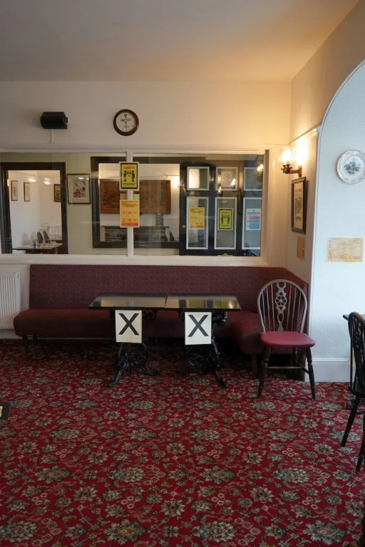 Fox & Hounds Hotel