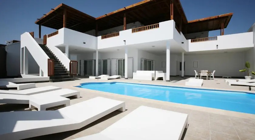 Villa Mare Bella Chao sea view private heated solar pool AC