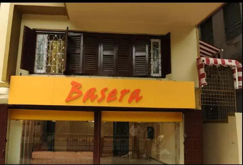 Hotel Basera