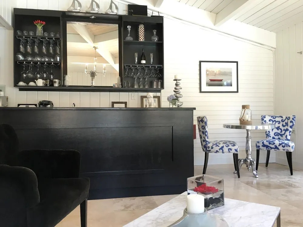 The Platinum Pebble Boutique Inn