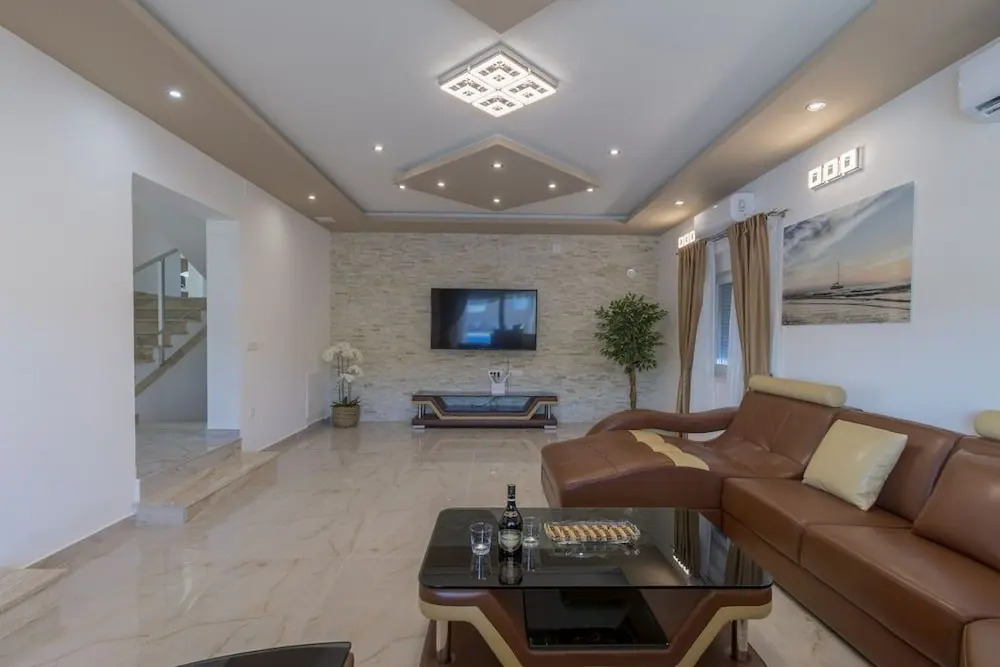 Villa Neda