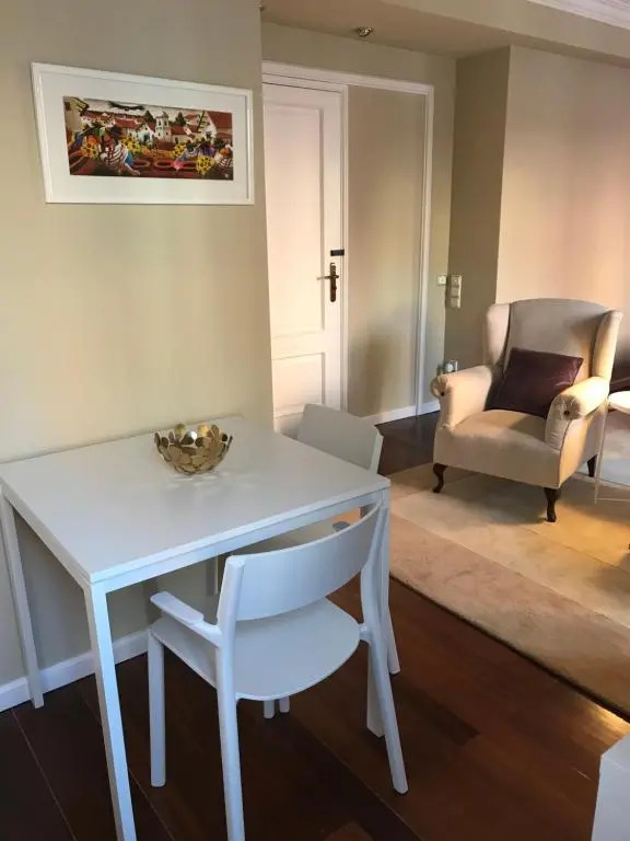 New and Unique Charming Studio at Campolide