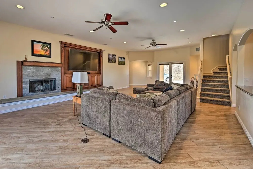 Luxe Vista Getaway w/ Private Pool & Hot Tub!