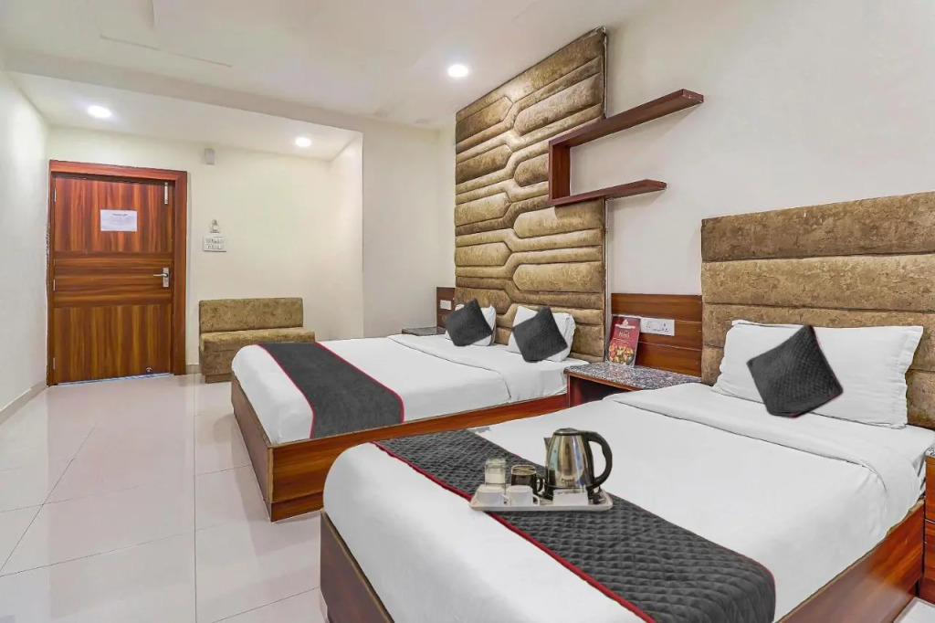 OYO Townhouse 478 Hotel Royal Aanandam