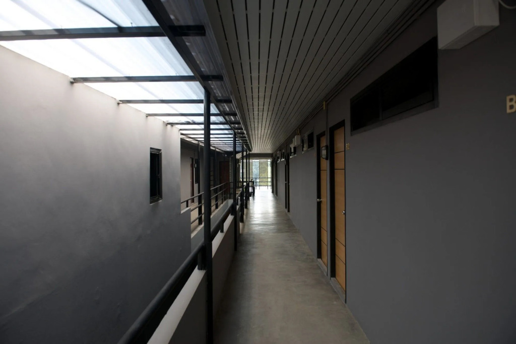 9 Hostel
