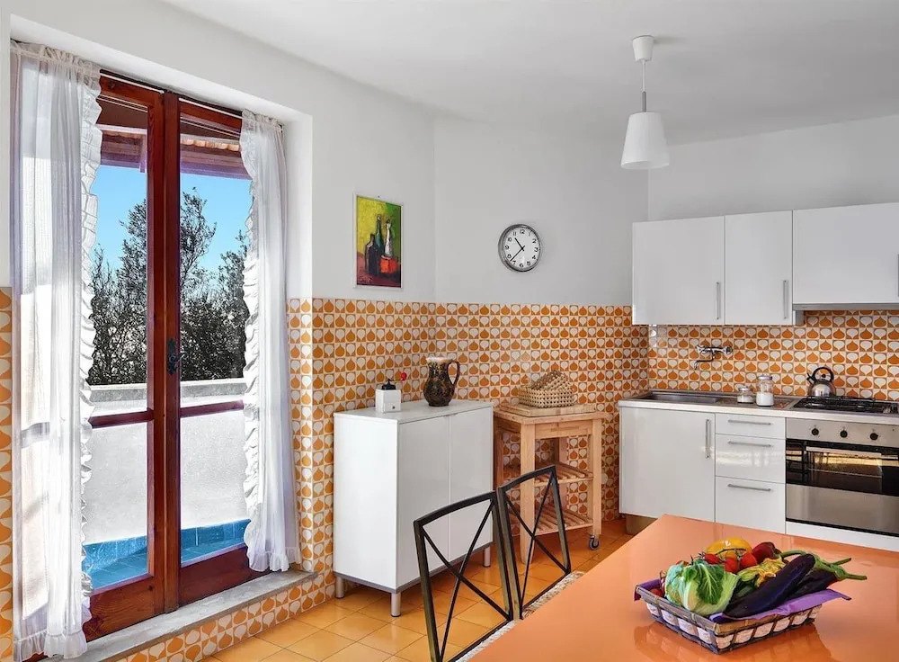 Valentina House