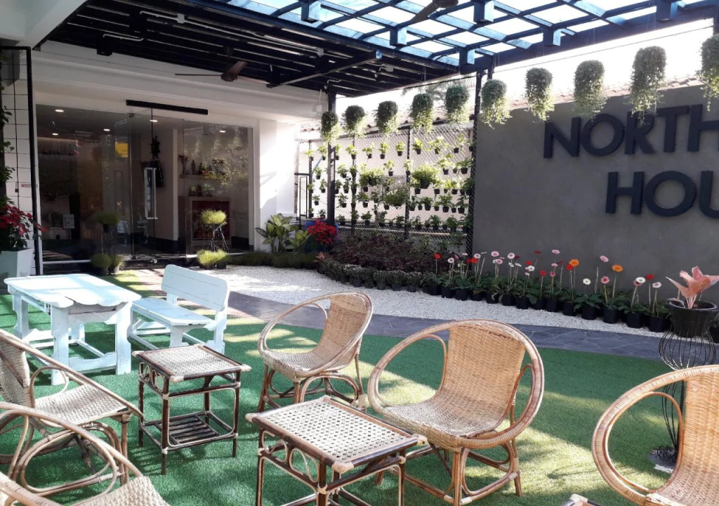 NorthLands House Hotel