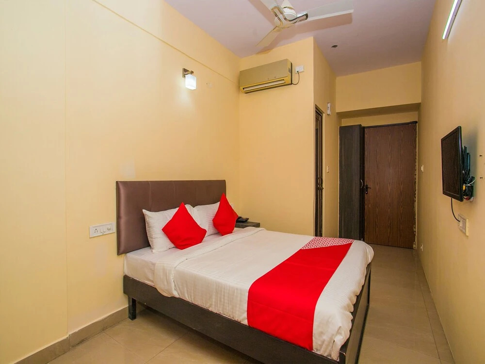 OYO 16723  Stay Bridge Vibe