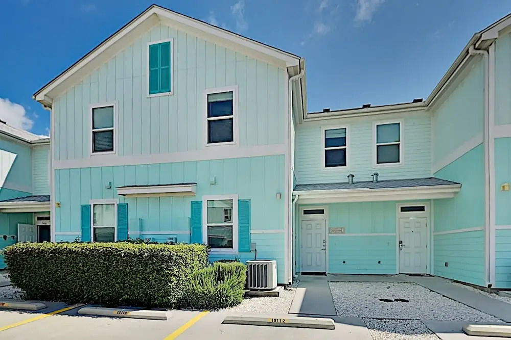Island Getaway W/ Pools - Near Beach & Waterpark 3 Bedroom Townhouse