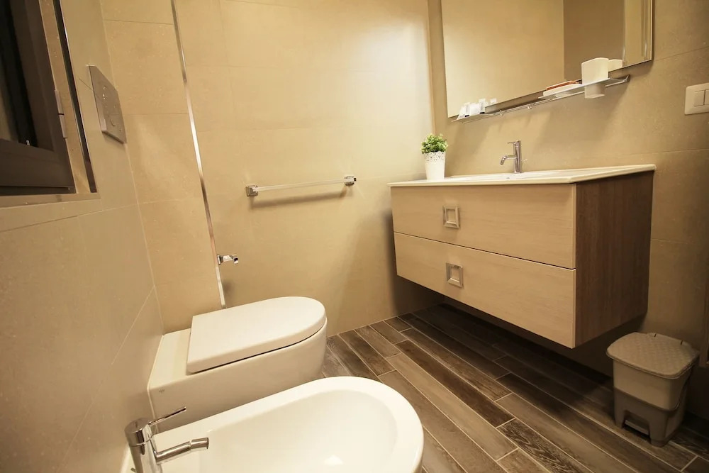 Large 3BR Eur Apartment