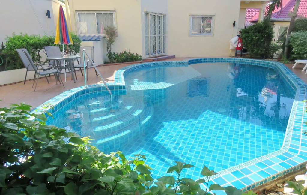 BUTTERFLY GARDEN BOUTIQUE RESIDENCES by Frasier, A Lifestyle Destination Apt and Villas 1 to 3 Bedroom units, 2 Full Bathrooms, Rain shower, Spa bath, Complete kitchen, Staff 24-7,Fast fiber optic WIFI, 55" SMART TVs, Free BBQ