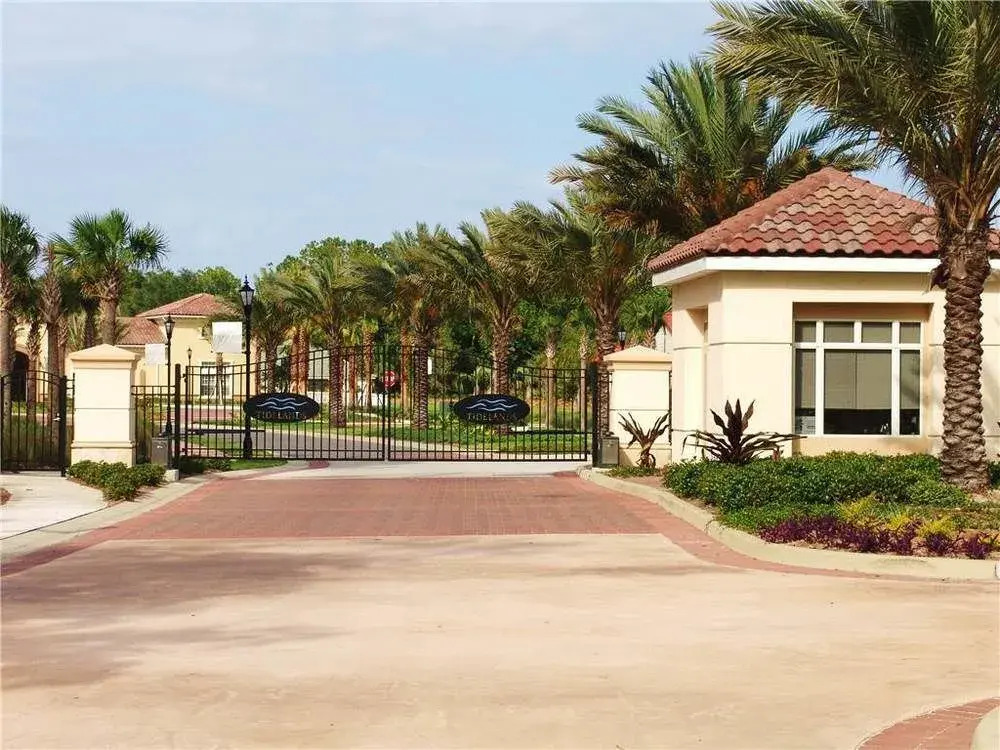 Tidelands 924 2 Br Condo by RedAwning
