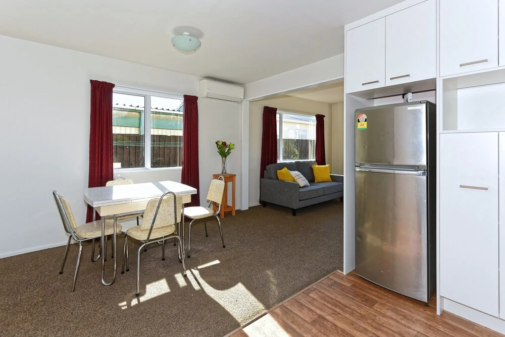 Sunny Christchurch Townhouse