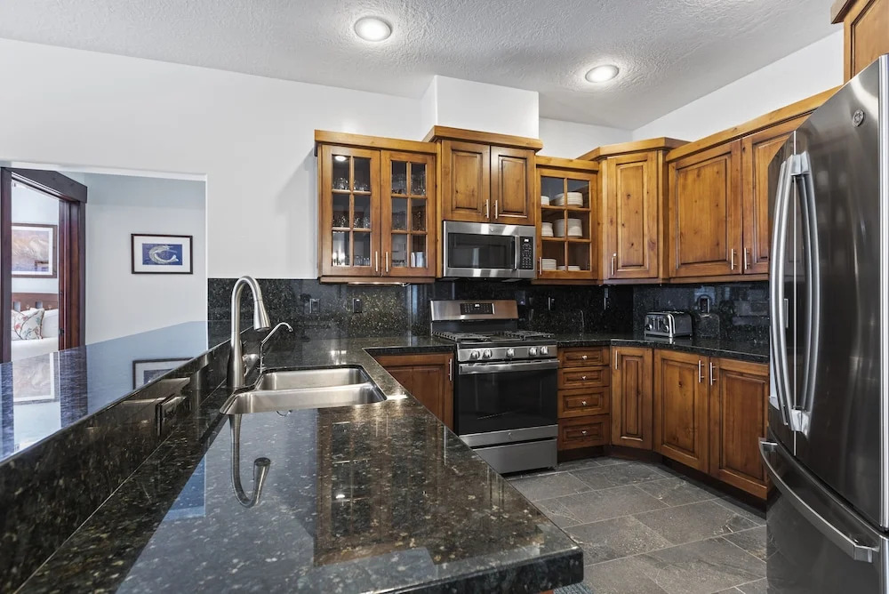 Town Pointe B304 4 Bedroom Condo by RedAwning