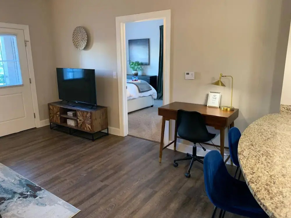Luxury Polaris 2BR 1st Floor Pet-friendly