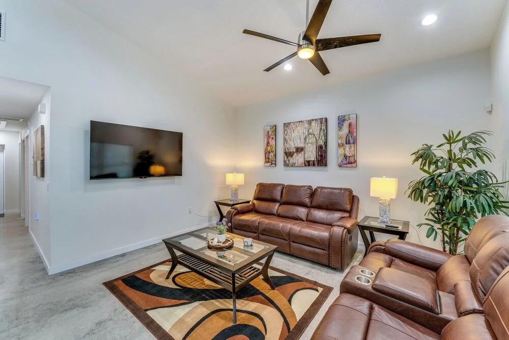 Daytona Beach Vacation Home ~ 4 Mi to Main St Pier