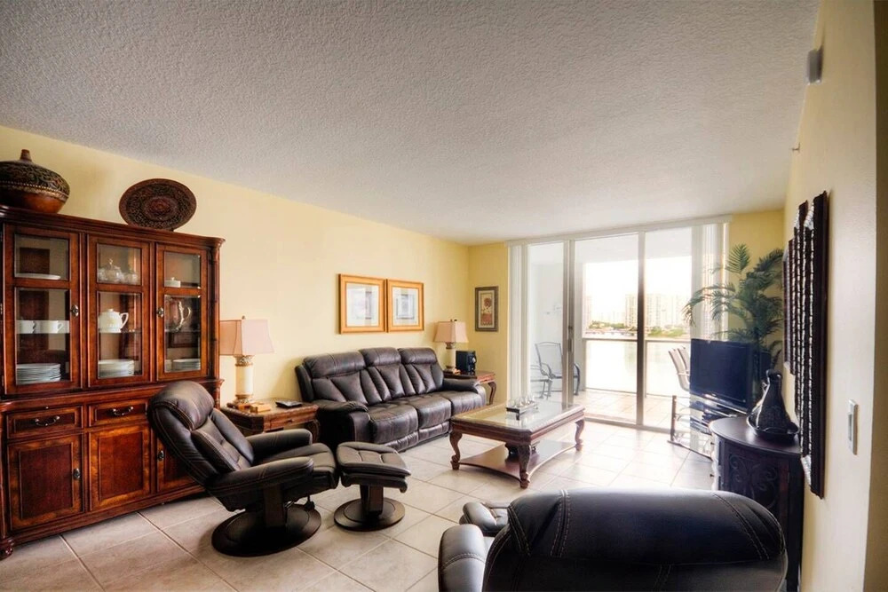 Le Marina Bay 709 by Go Florida Condo, Sunny Isles.