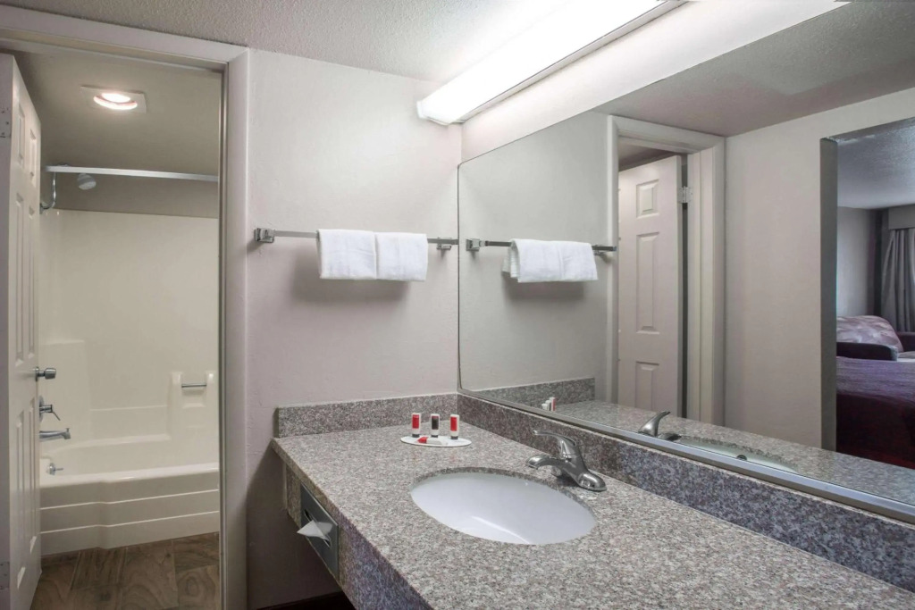 Days Inn - Provo