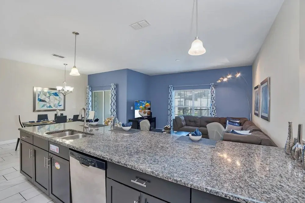 Spacious and Luxurious Home With Splash Pool, Close to Disney #4st804