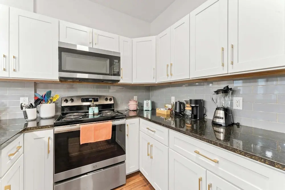 NRG Medcenter 2BD 2 5BA w Fencedyard Washerdryer