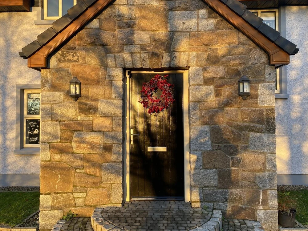 Rostrevor Valley 6-br, Sleeps 20 w/ Hot Tub & View