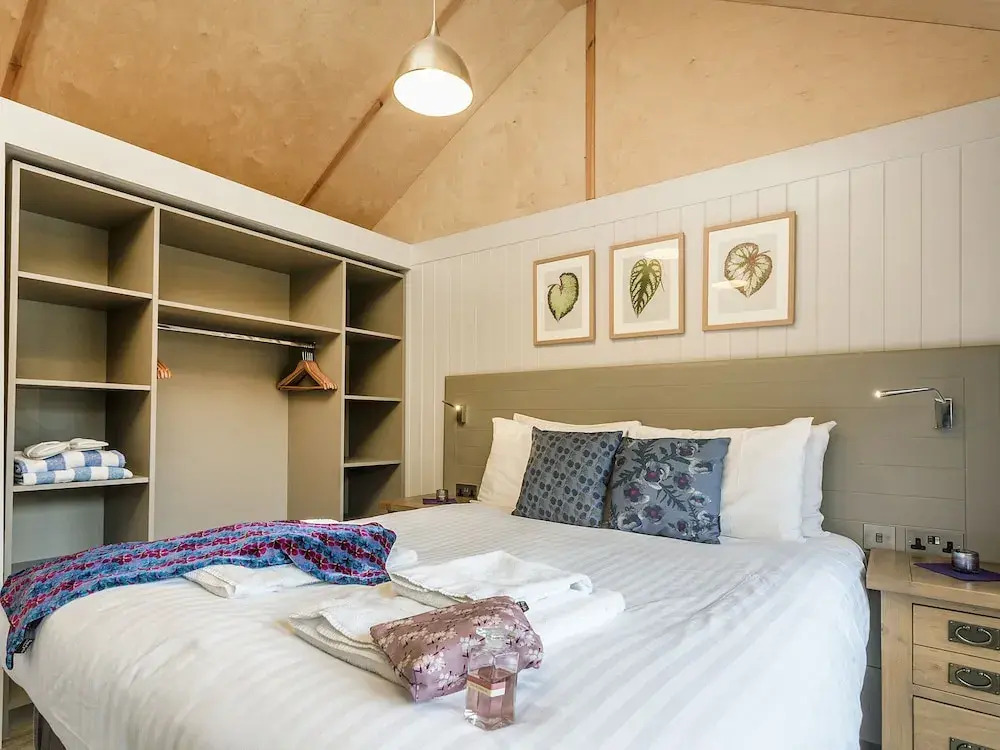 Lodge 3