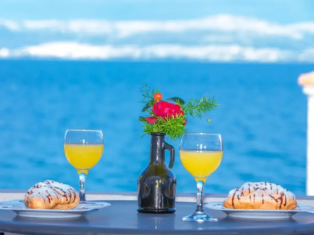 Apartments Tino- Two Bedroom Apartment With Balcony and Sea View