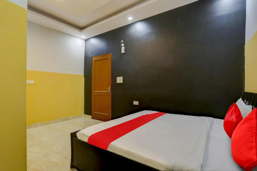 OYO Flagship 80530 Golden Home Stay