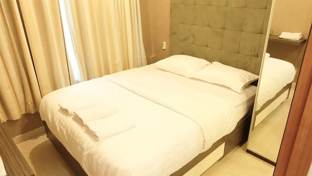 Pondok Indah At Hampton's Park Apartment