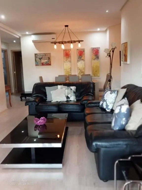 Magnifique appartement de 3 chambres à louer à Prestigia