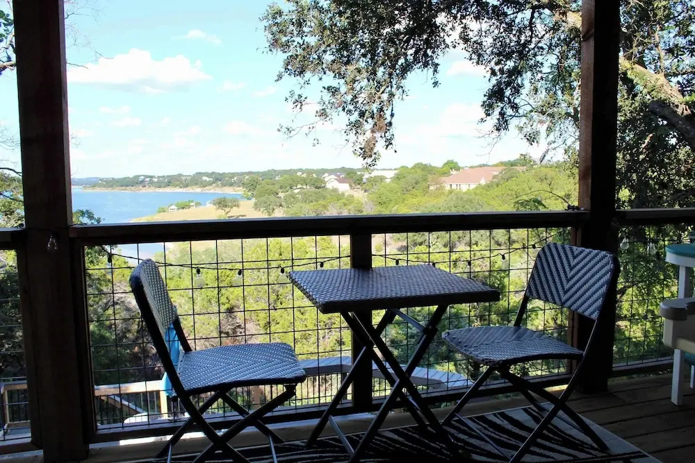 Shore Nuff, a Relaxing 4-bedroom Vacation Home on Canyon Lake