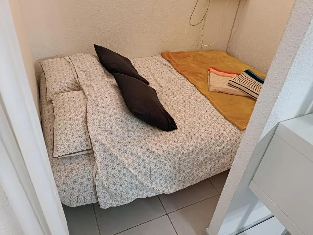 Le Corinthe studio apartment