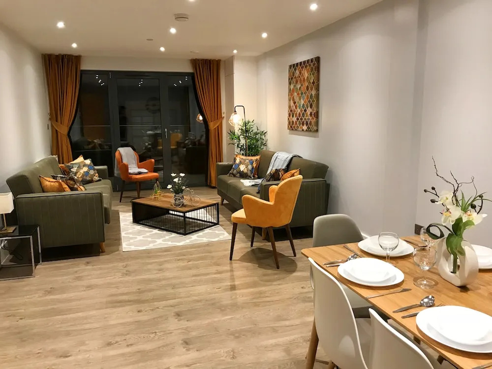 Elegant Plus Luxury Apartments