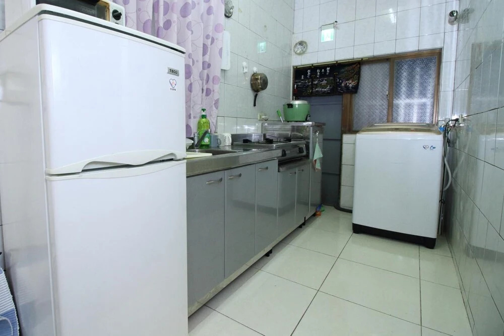 Good Man Hostel